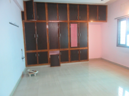 2) Li id 285 -Master Bedroom.JPG